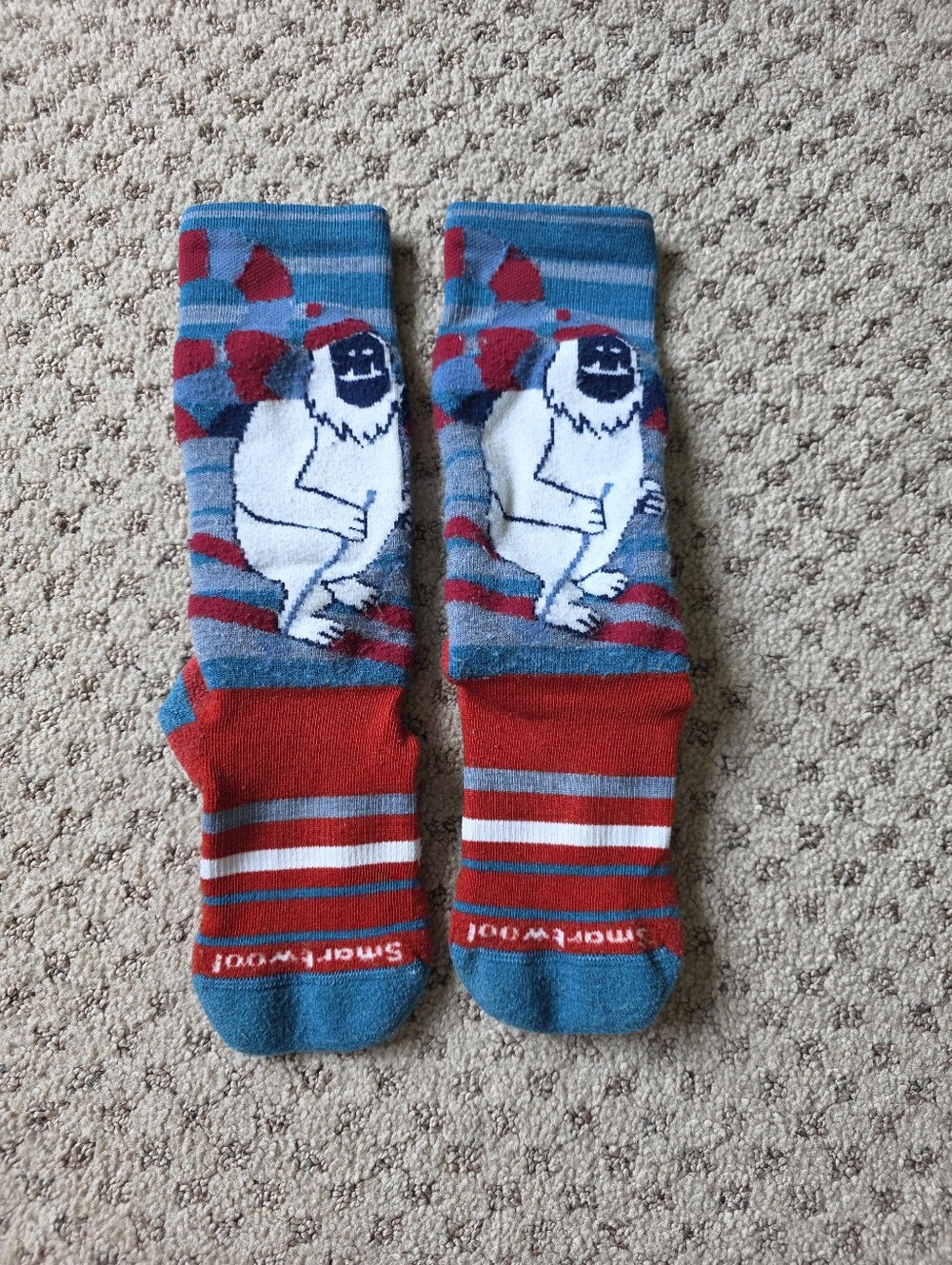 Smartwool Kids Yeti Washed Crew Socks in Blue, Red, White